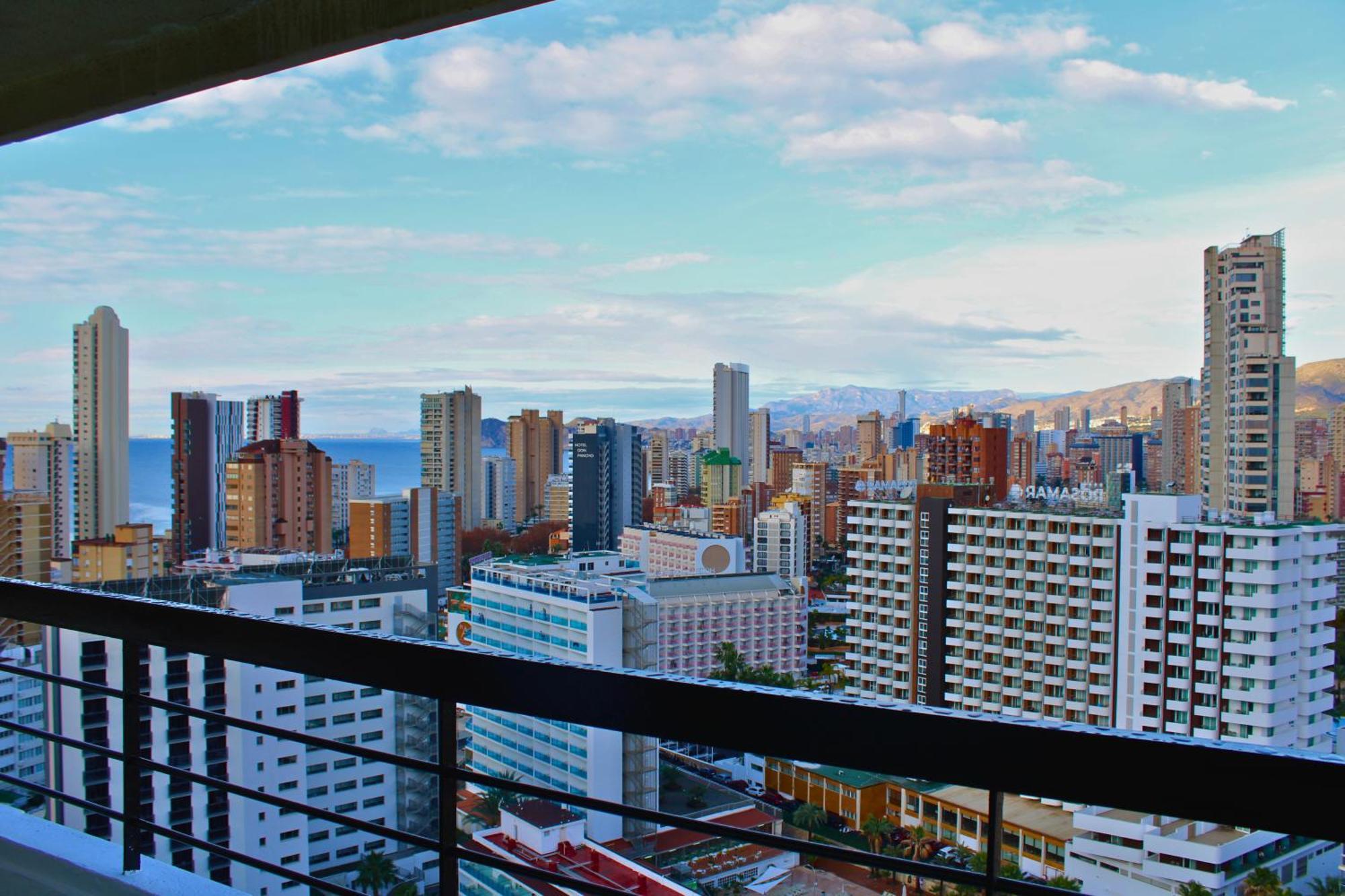 Acuarium Tower Levante Appartement
